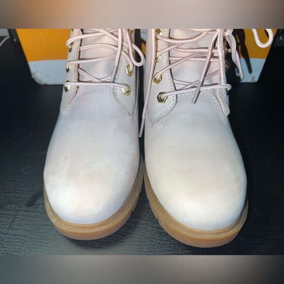 Timberland Boots | PINK | FLORAL | WOMANS | SIZE 6.5 - Picture 3 of 8